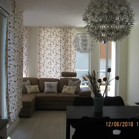 Appartement Dora Sarafovo 1