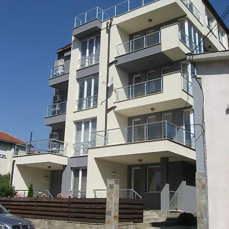 Appartement Dora Sarafovo 1